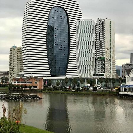 Sea Breeze In Batumi 아파트 외부 사진