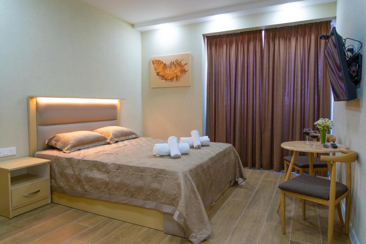 Sea Breeze In Batumi 아파트 외부 사진