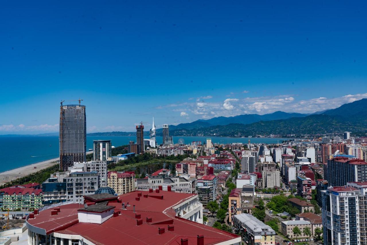 Sea Breeze In Batumi 아파트 외부 사진