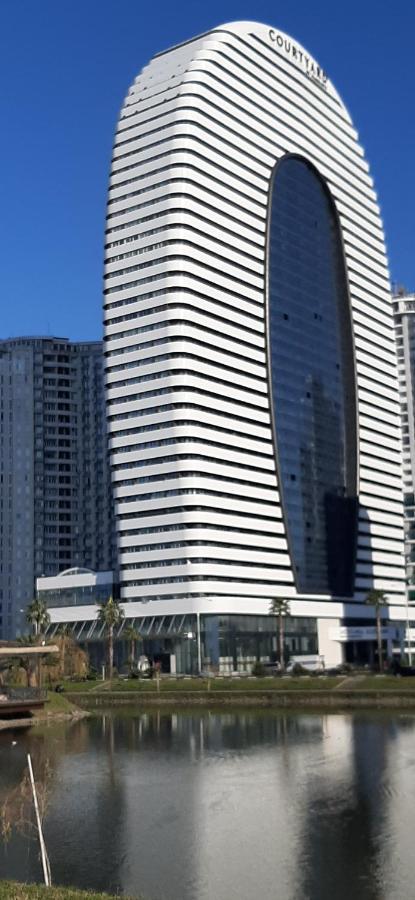 Sea Breeze In Batumi 아파트 외부 사진