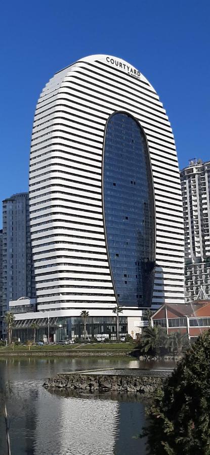 Sea Breeze In Batumi 아파트 외부 사진